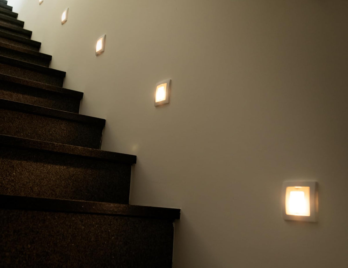 MC POWER - LED Einbauleuchte Lampe | FLAIR | 80x80mm, 3000K, warmweiß, 86 lm [Energieklasse F]
